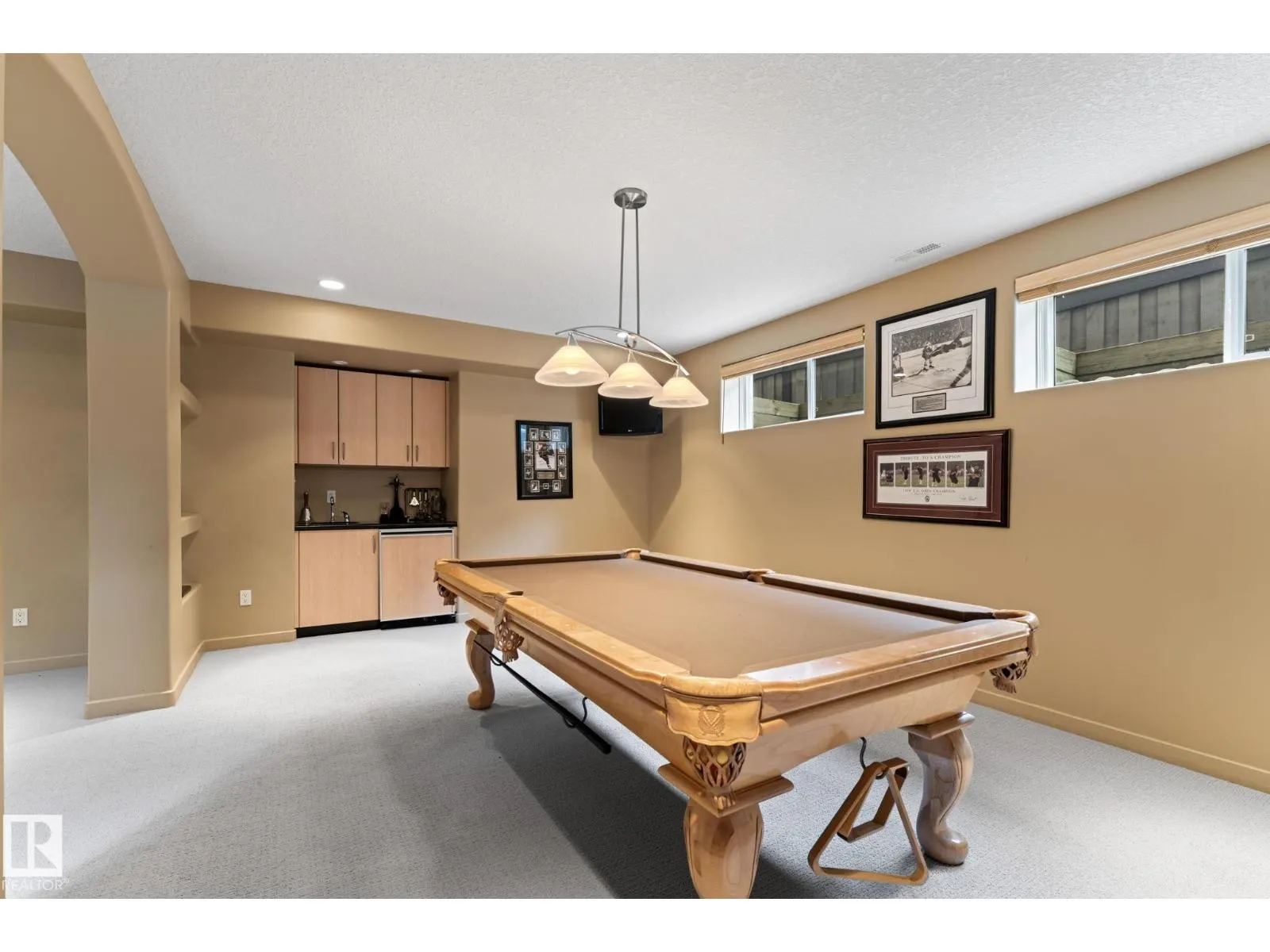 473 HEFFERNAN DR NW