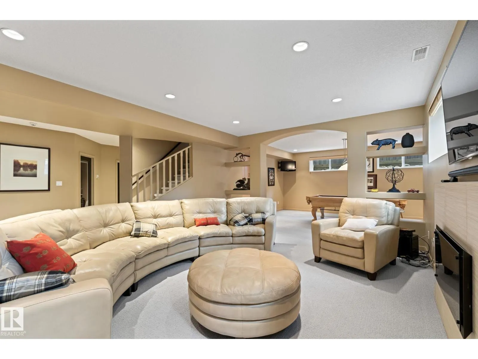 473 HEFFERNAN DR NW