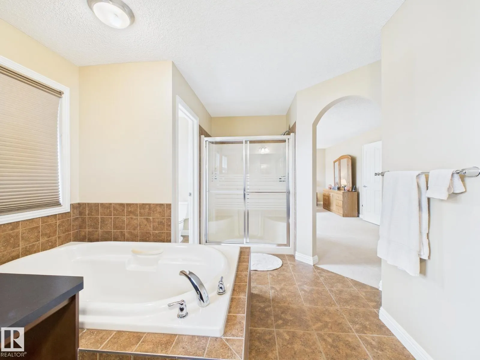 80 NORTH RIDGE DR