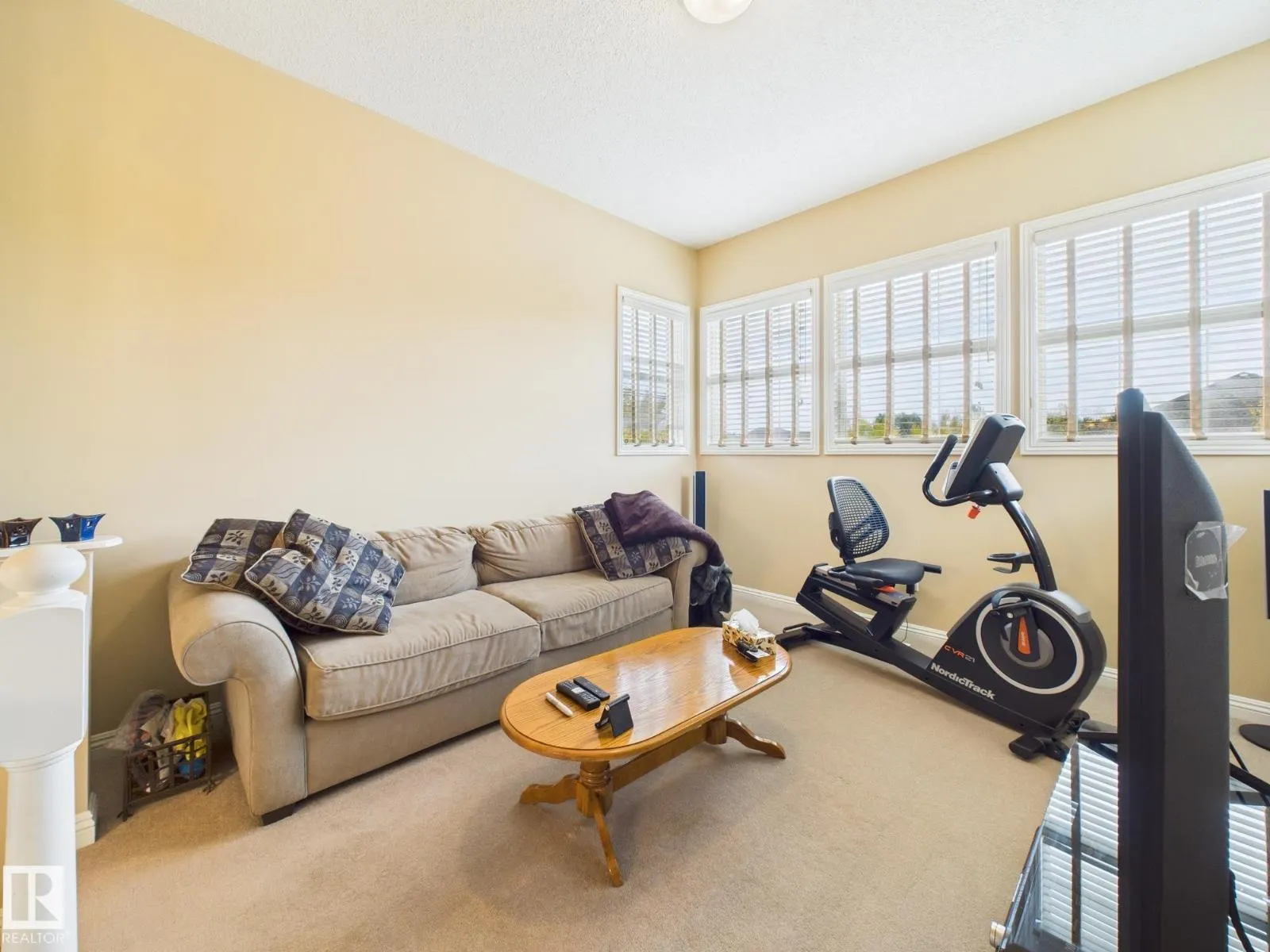 80 NORTH RIDGE DR