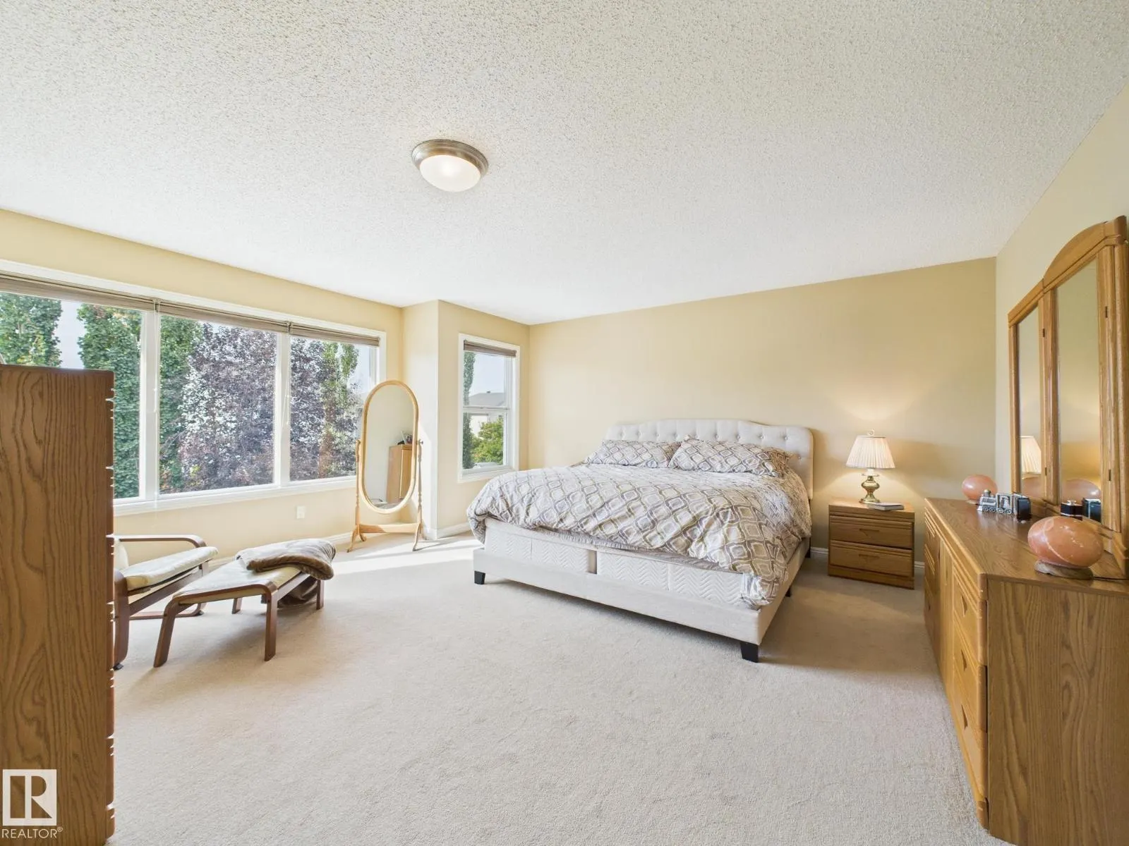 80 NORTH RIDGE DR