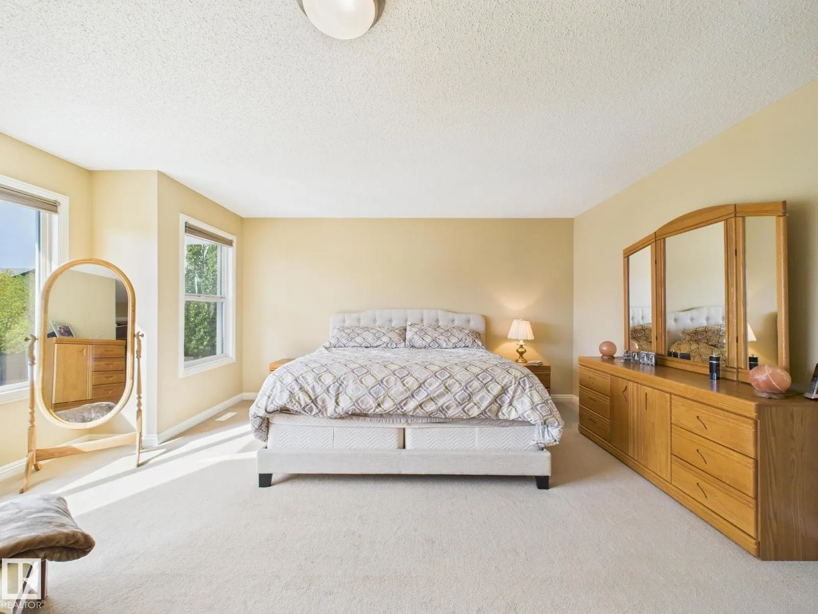 80 NORTH RIDGE DR