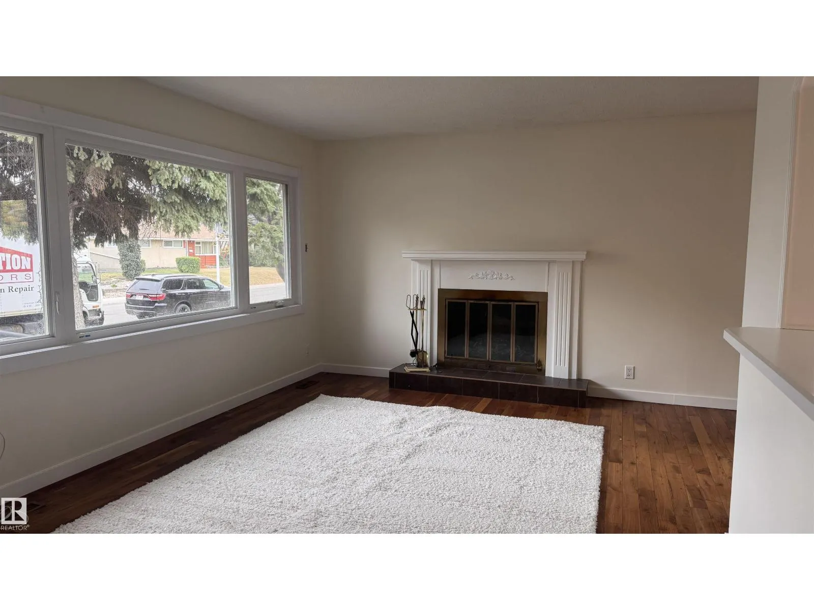11022 160A ST NW