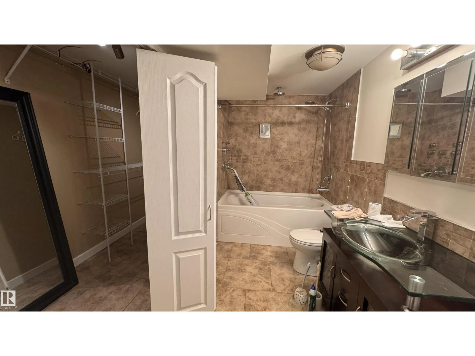 11022 160A ST NW