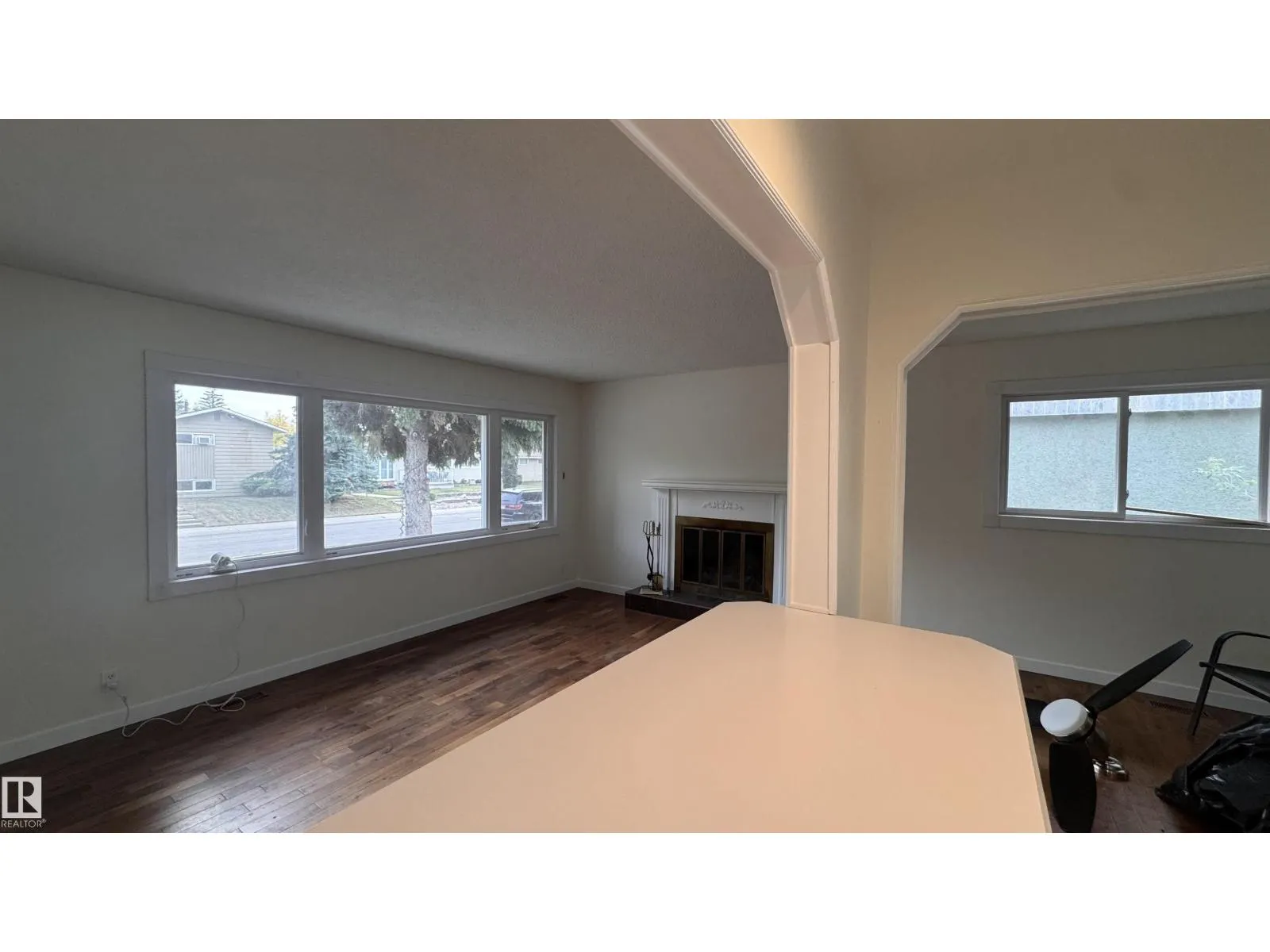 11022 160A ST NW