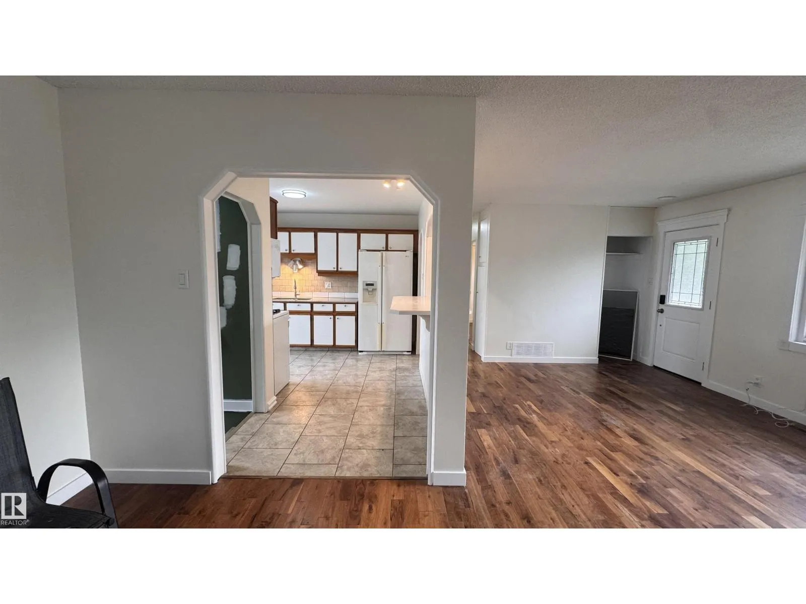 11022 160A ST NW
