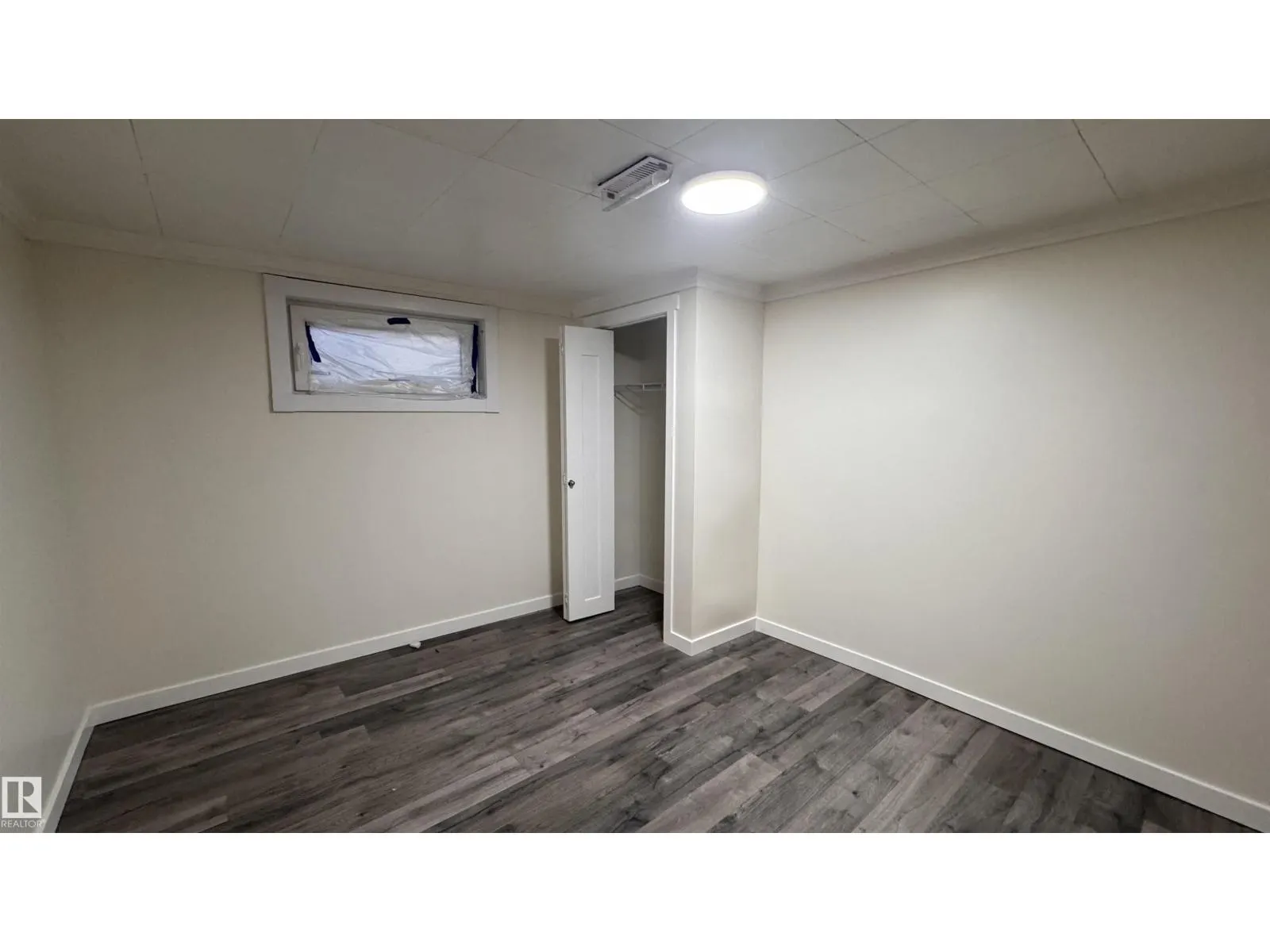 11022 160A ST NW