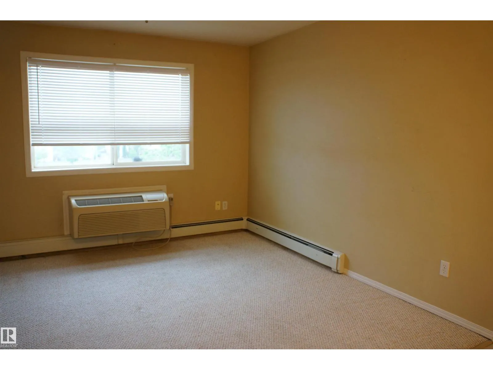 #403 8802 SOUTHFORT DR