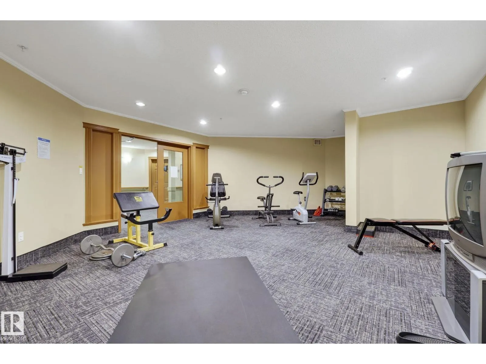 #403 8802 SOUTHFORT DR