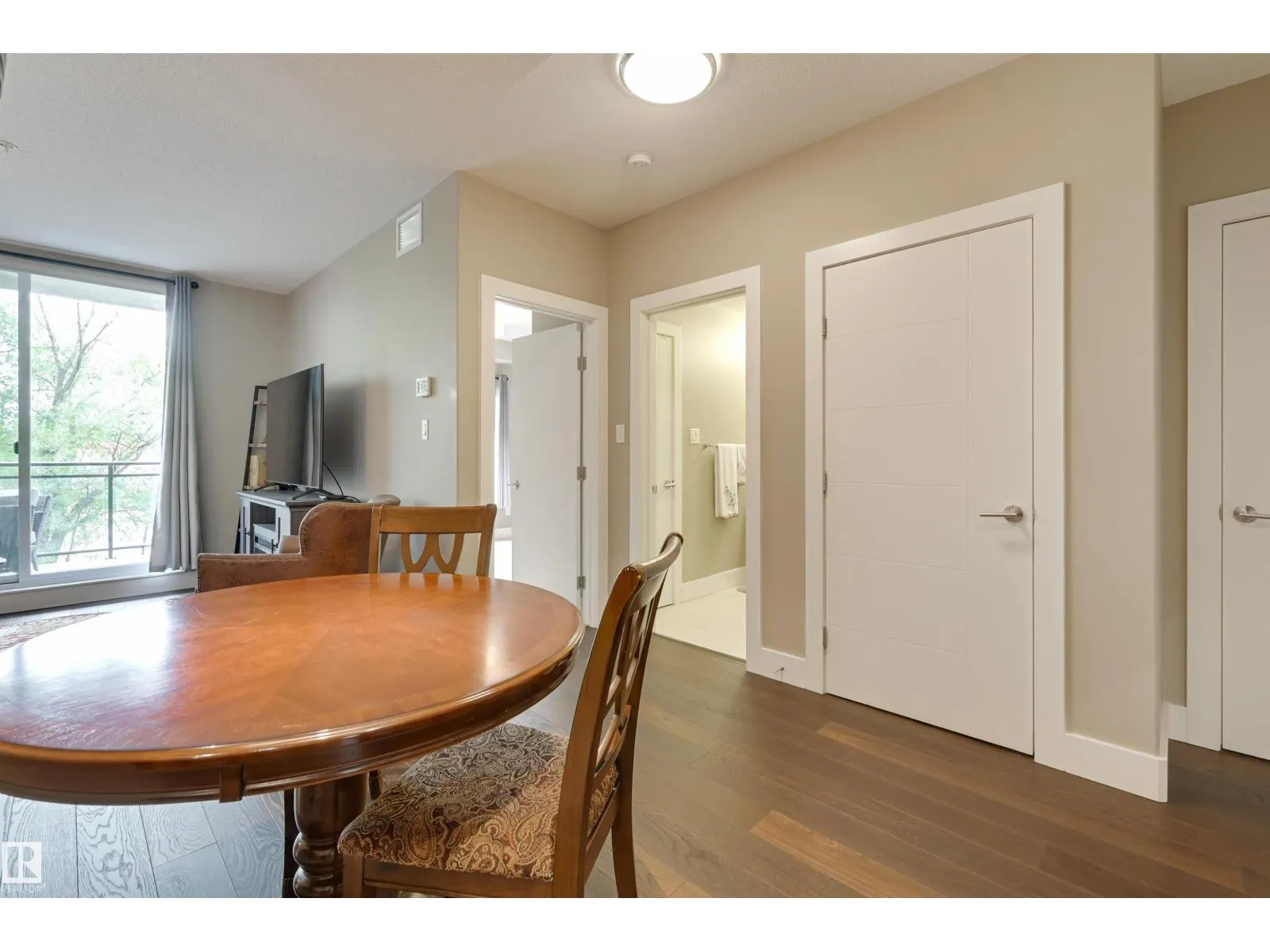 #221 11080 ELLERSLIE RD SW