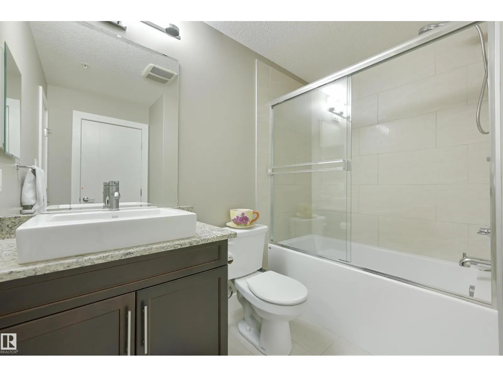 #221 11080 ELLERSLIE RD SW