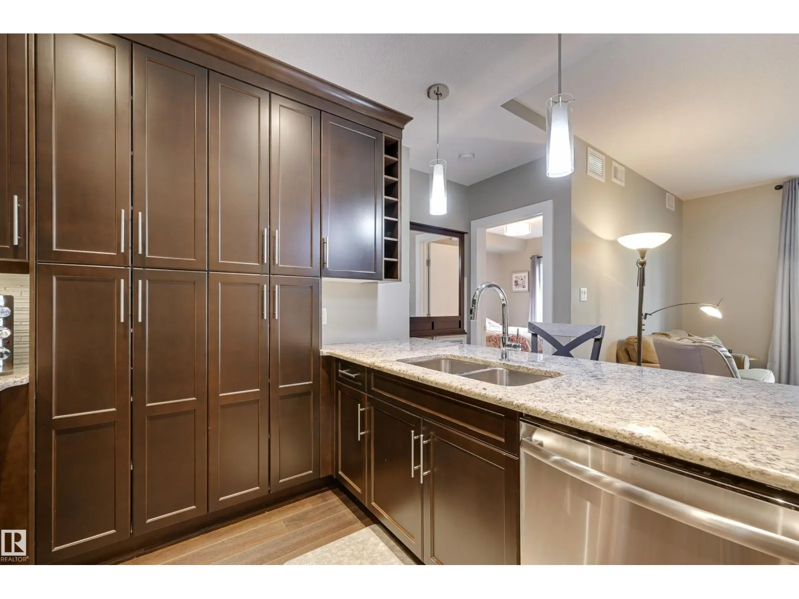 #221 11080 ELLERSLIE RD SW