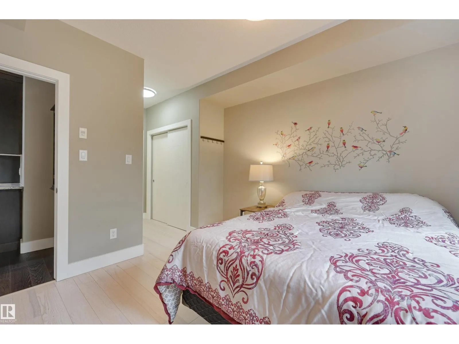 #221 11080 ELLERSLIE RD SW