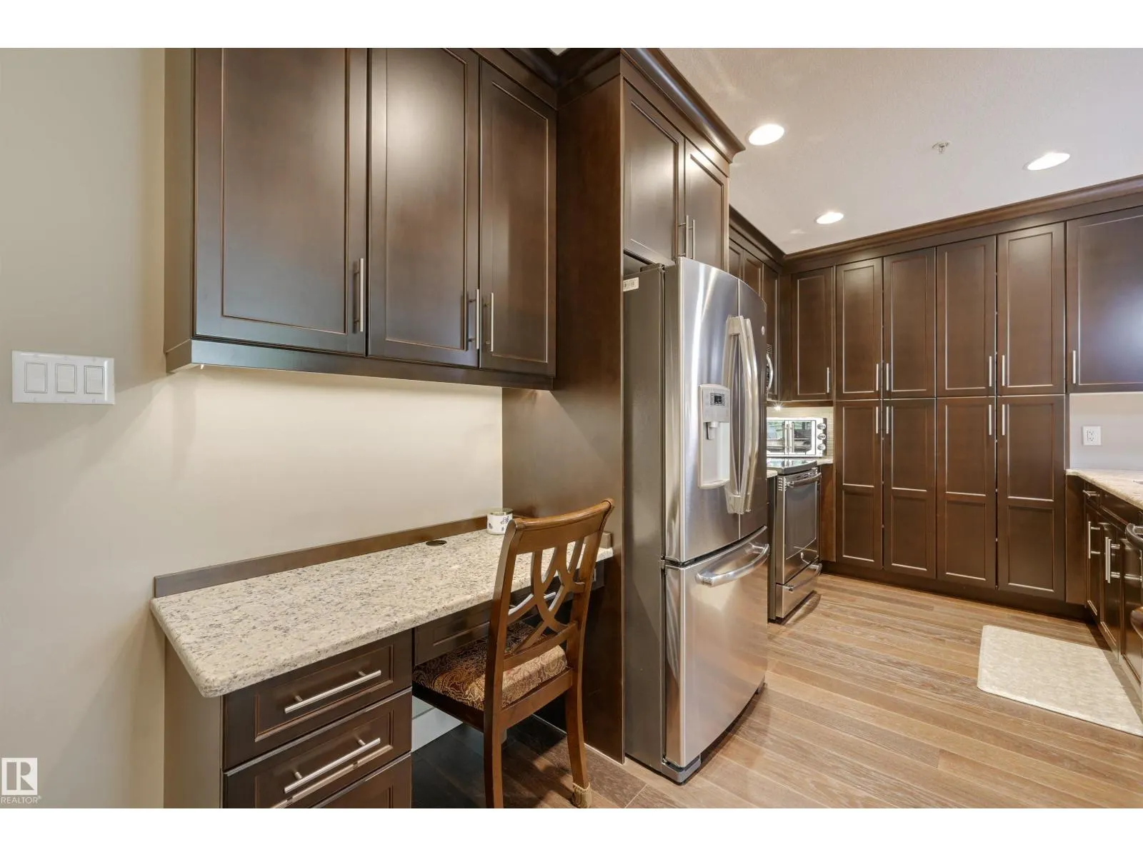 #221 11080 ELLERSLIE RD SW