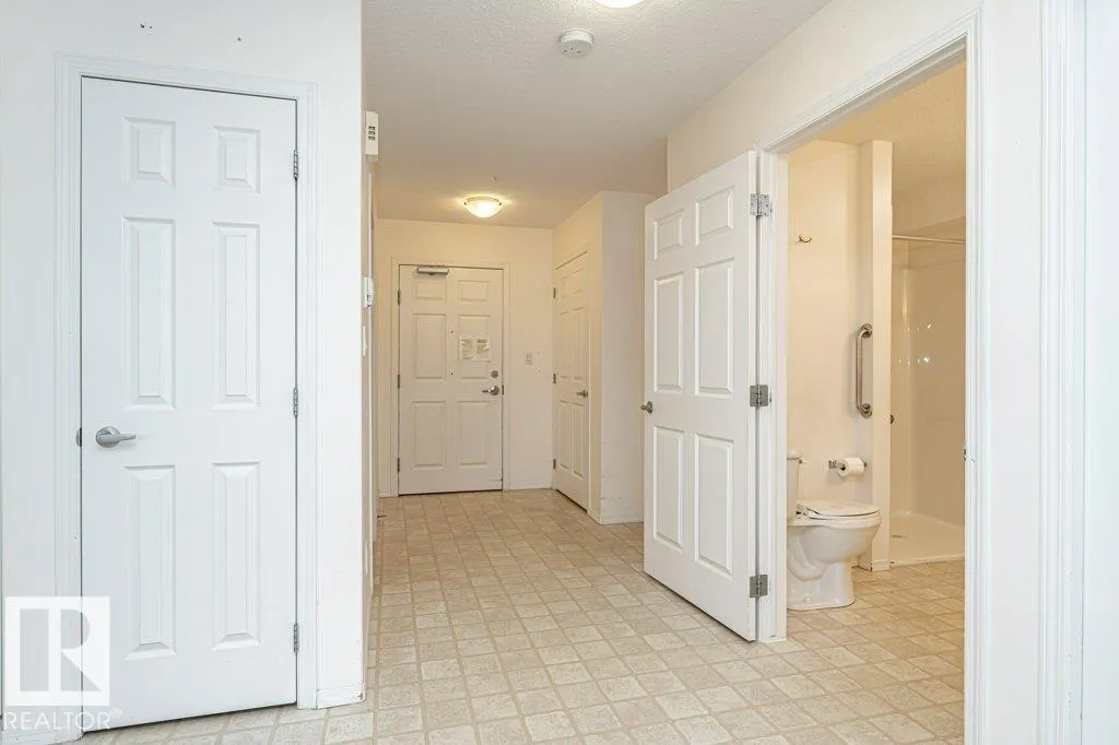 #214 8802 SOUTHFORT DR