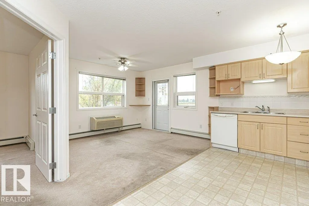 #214 8802 SOUTHFORT DR