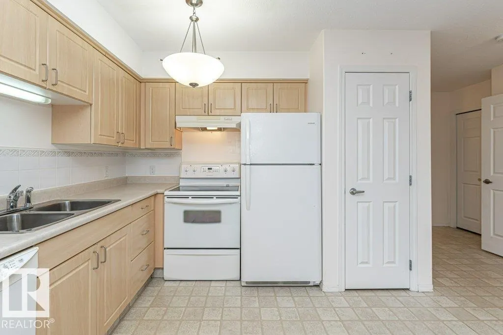 #214 8802 SOUTHFORT DR