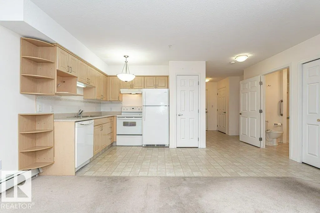 #214 8802 SOUTHFORT DR