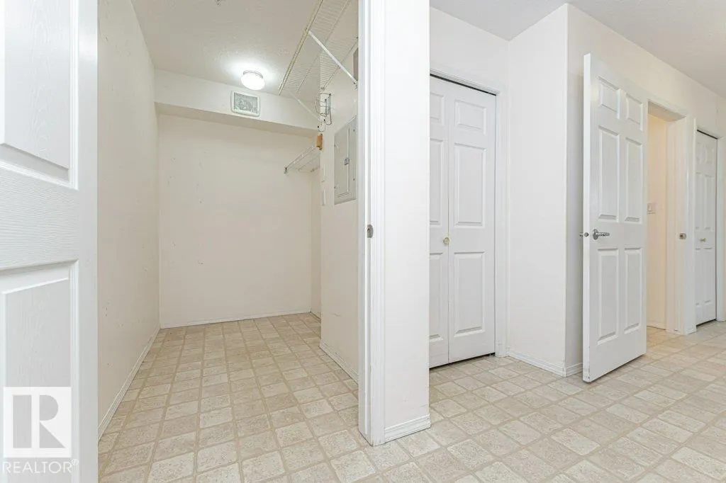 #214 8802 SOUTHFORT DR