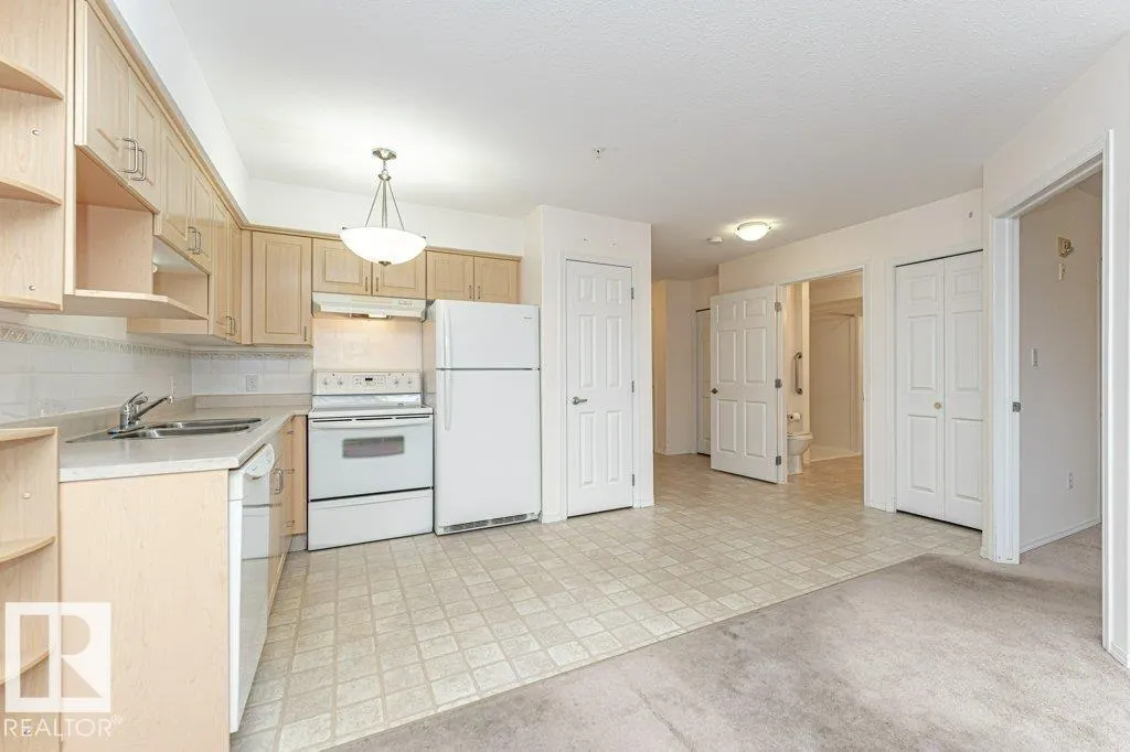 #214 8802 SOUTHFORT DR