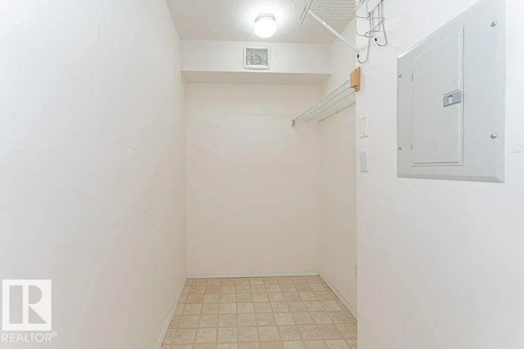 #214 8802 SOUTHFORT DR
