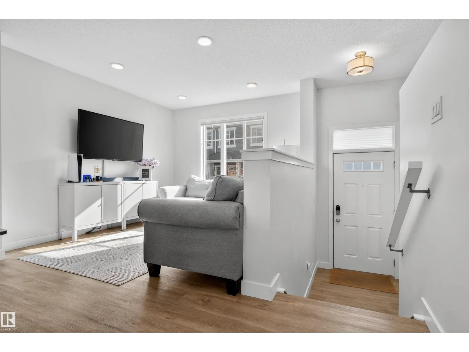 #135 2905 141 ST SW