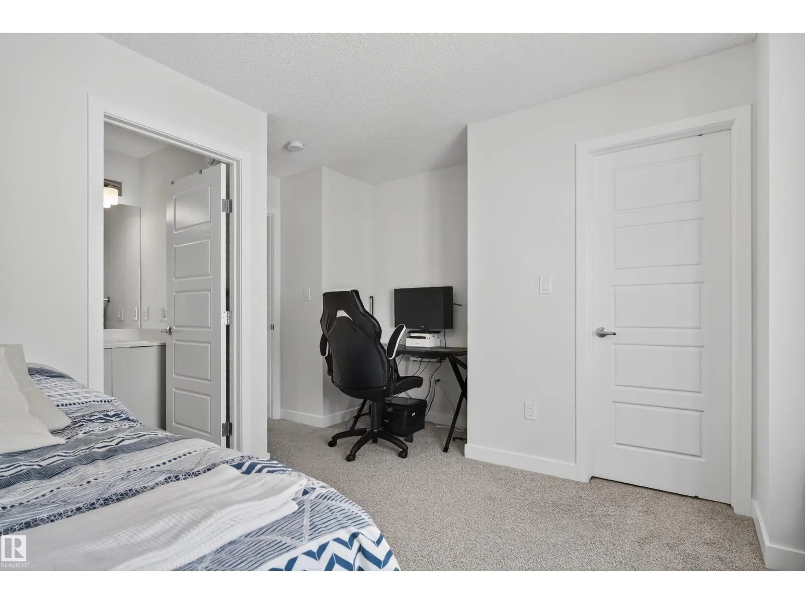 #135 2905 141 ST SW