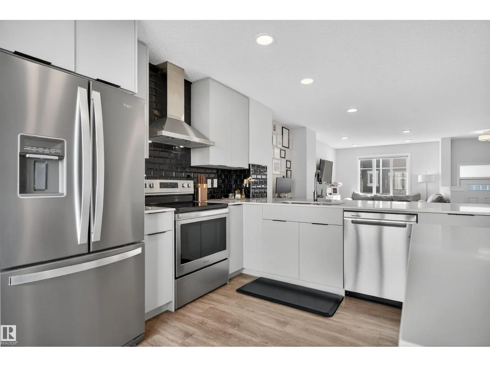 #135 2905 141 ST SW