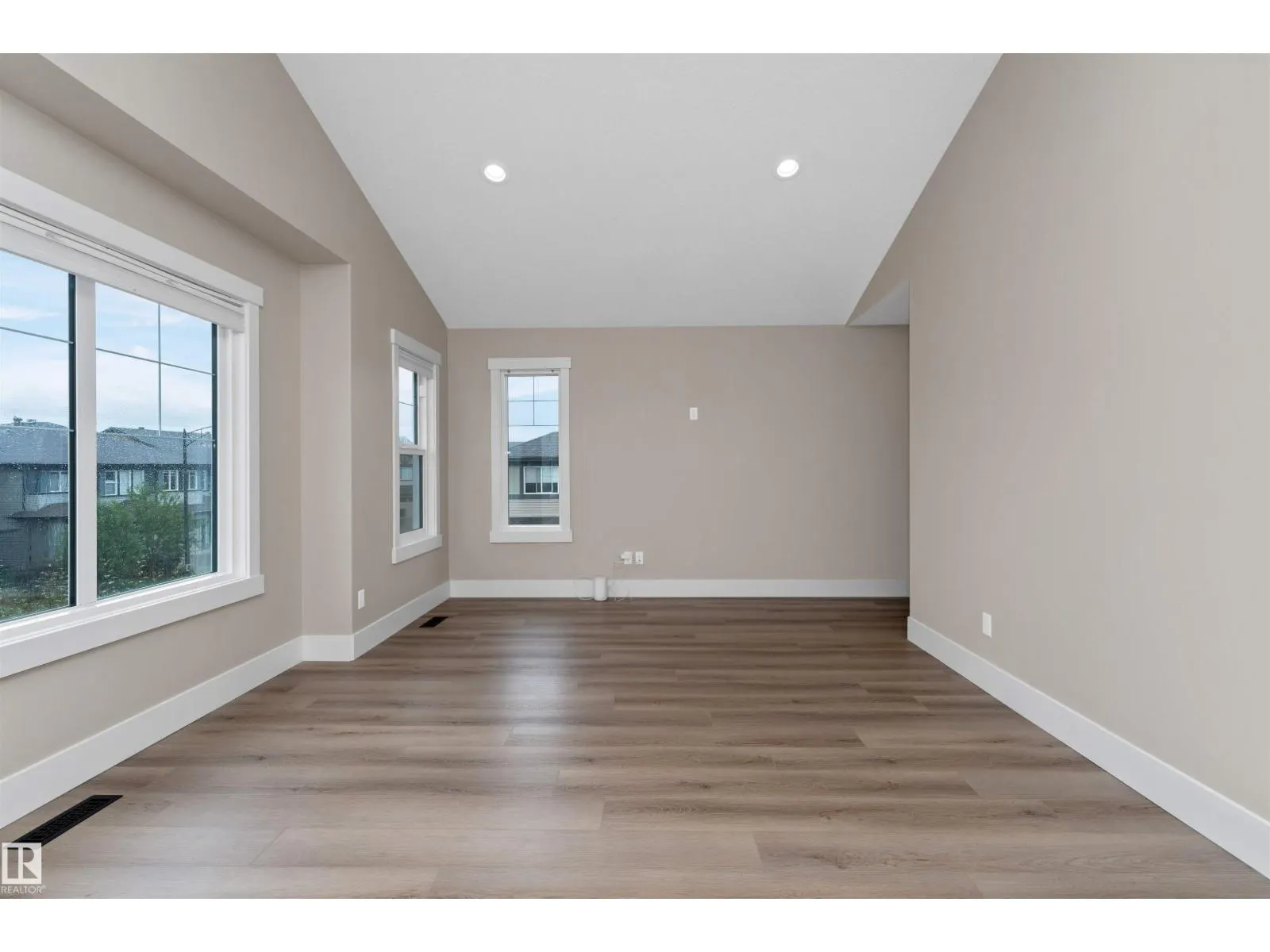 2015 PRICE LANDING LD SW