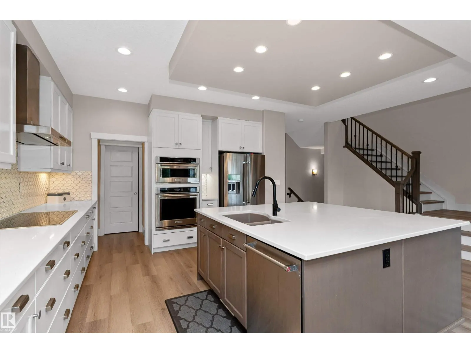 2015 PRICE LANDING LD SW