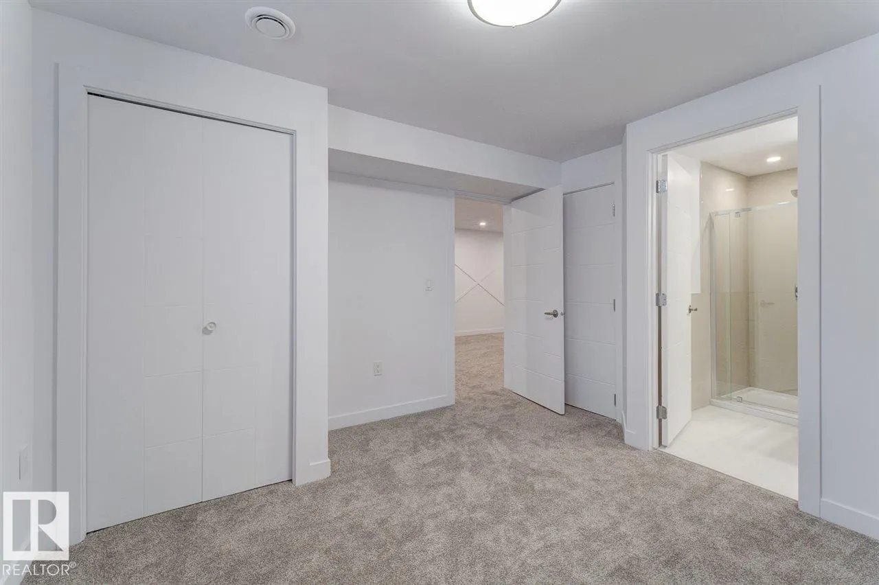 7303 90 AV NW
