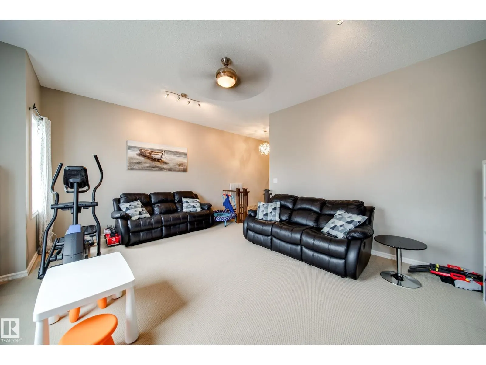 5927 6 AV SW