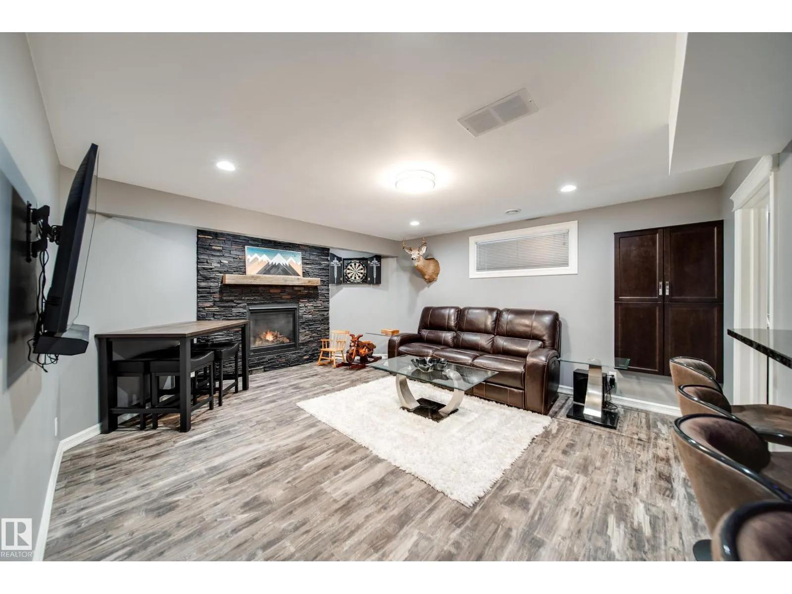 5927 6 AV SW