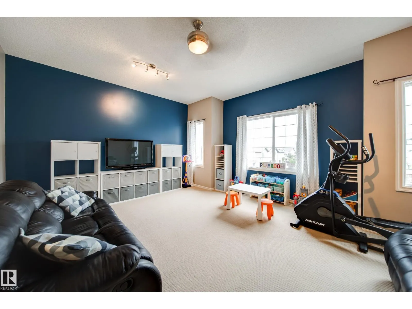 5927 6 AV SW