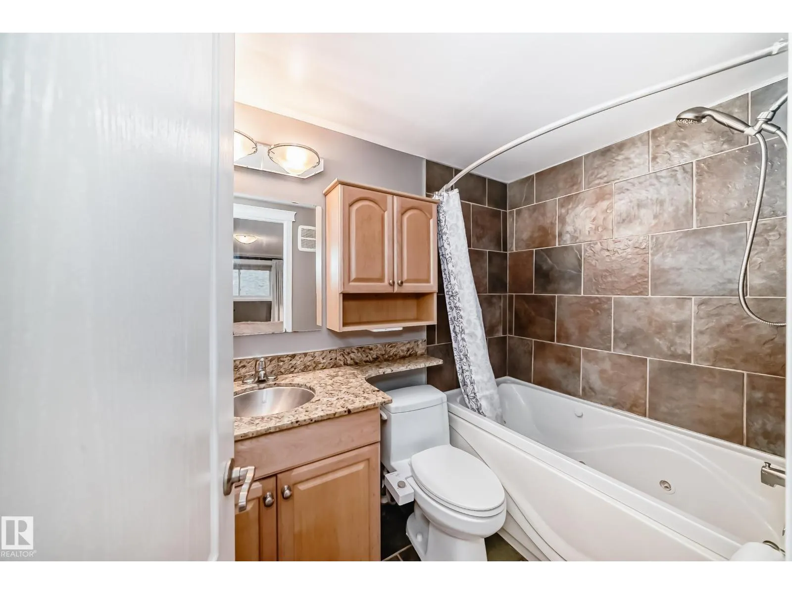 #105 10745 83 AV NW