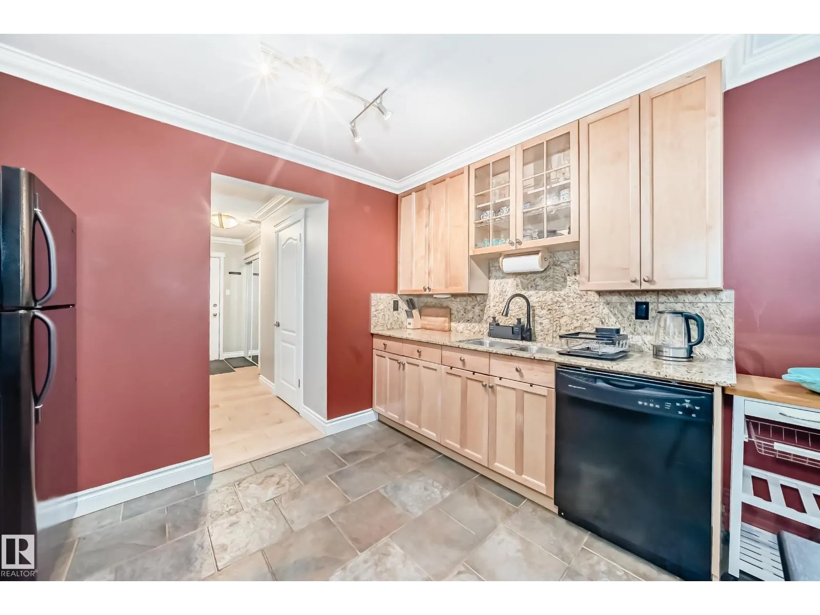 #105 10745 83 AV NW