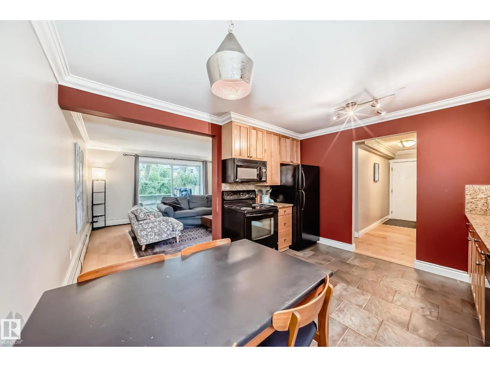 #105 10745 83 AV NW