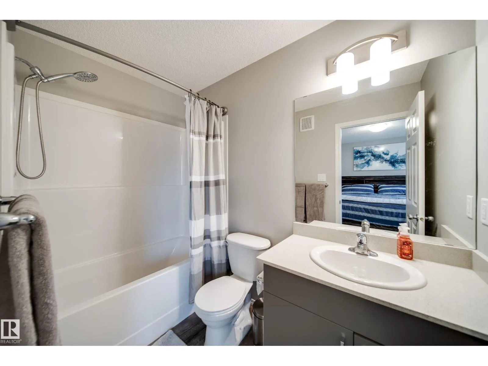 9040 COOPER LINK LI SW