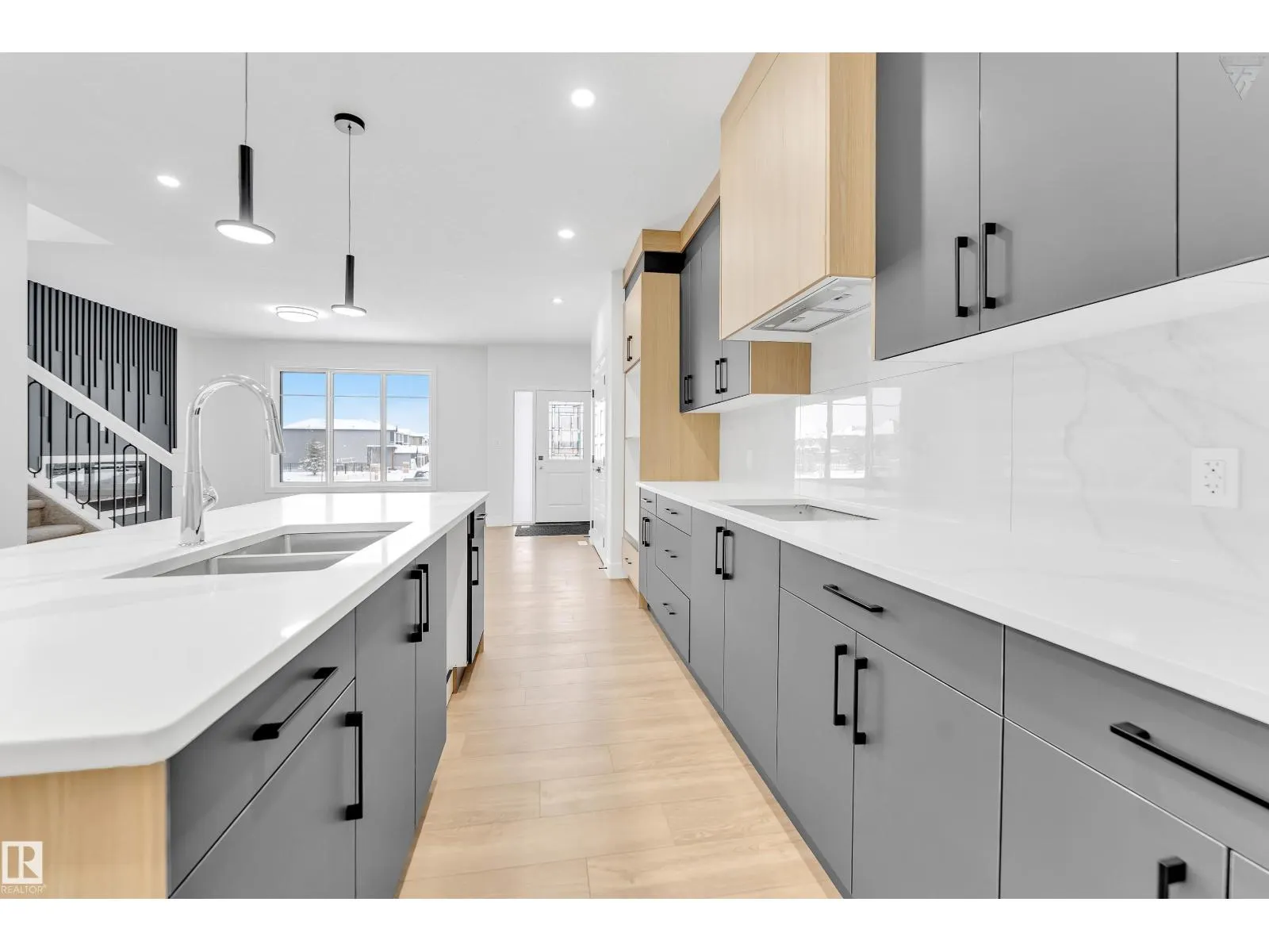 22924 80 AV NW