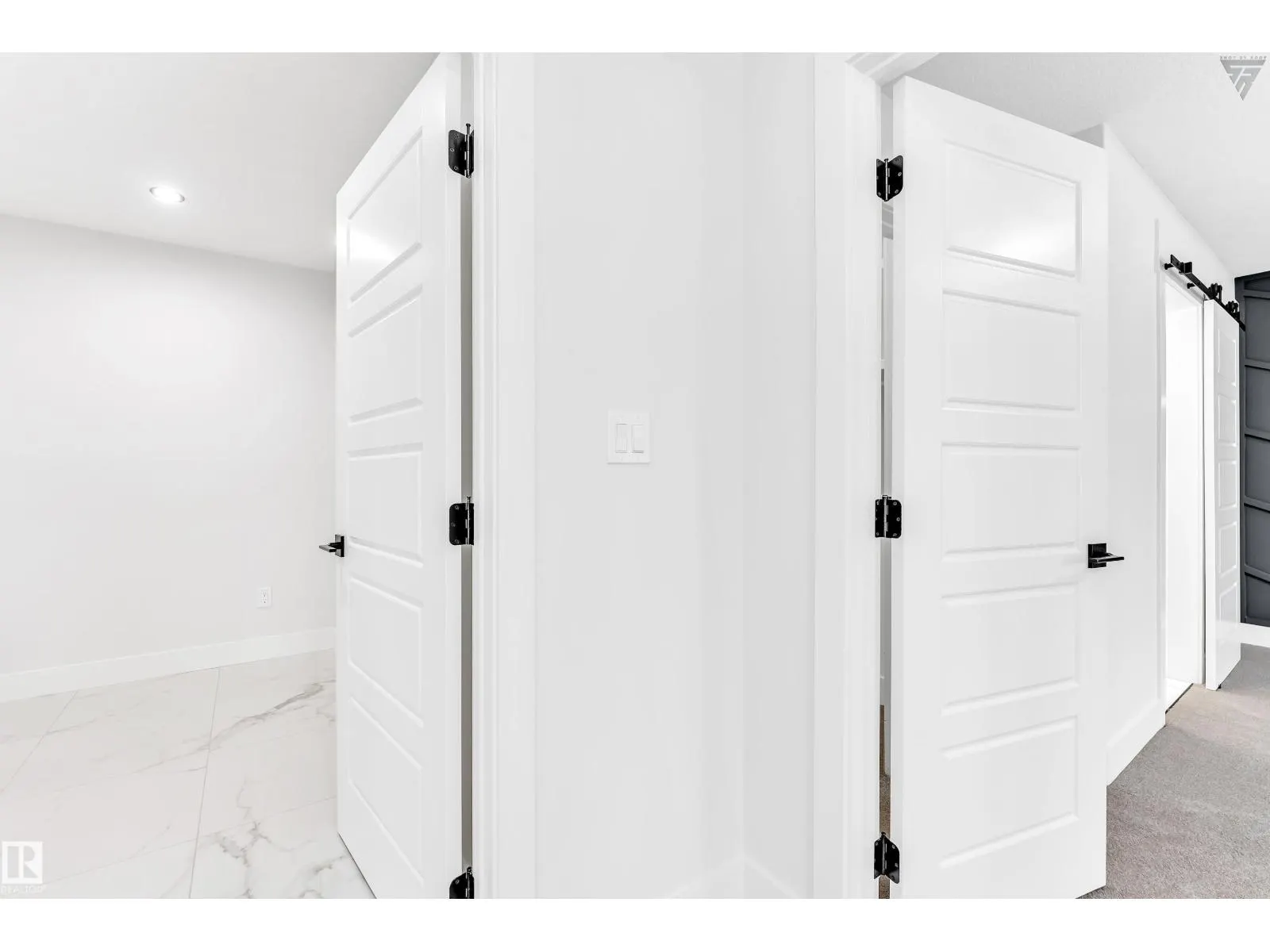 22924 80 AV NW