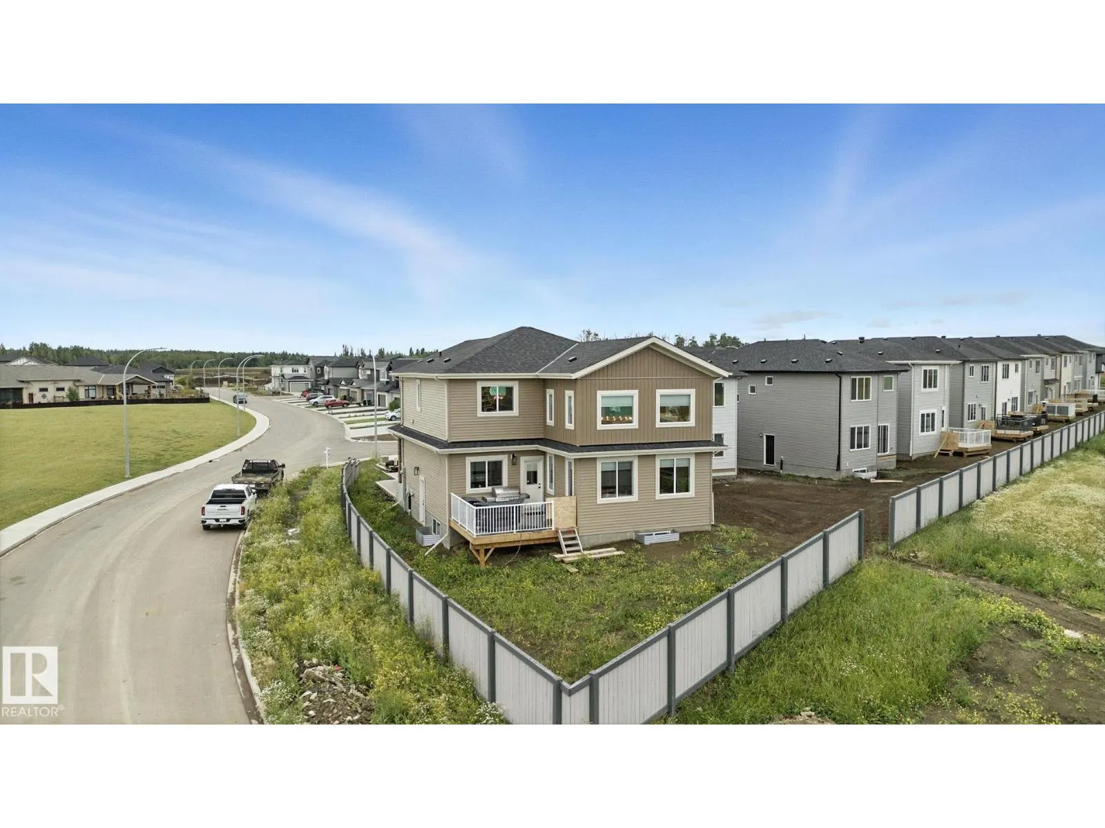 73 ASHBURY CR