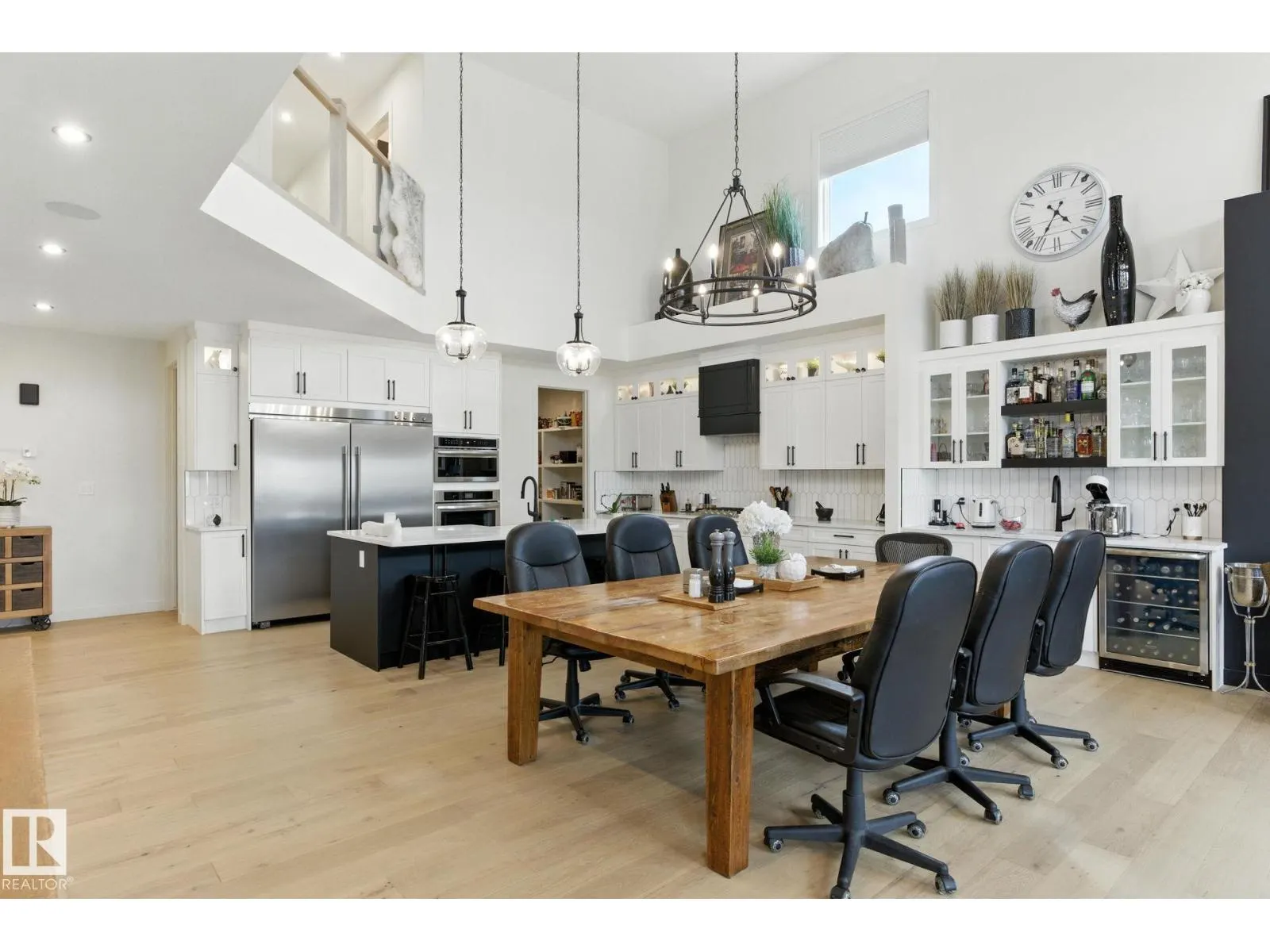 73 ASHBURY CR