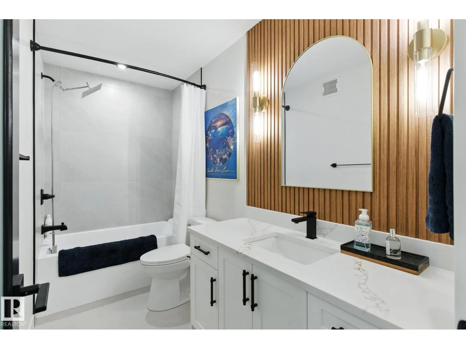 73 ASHBURY CR