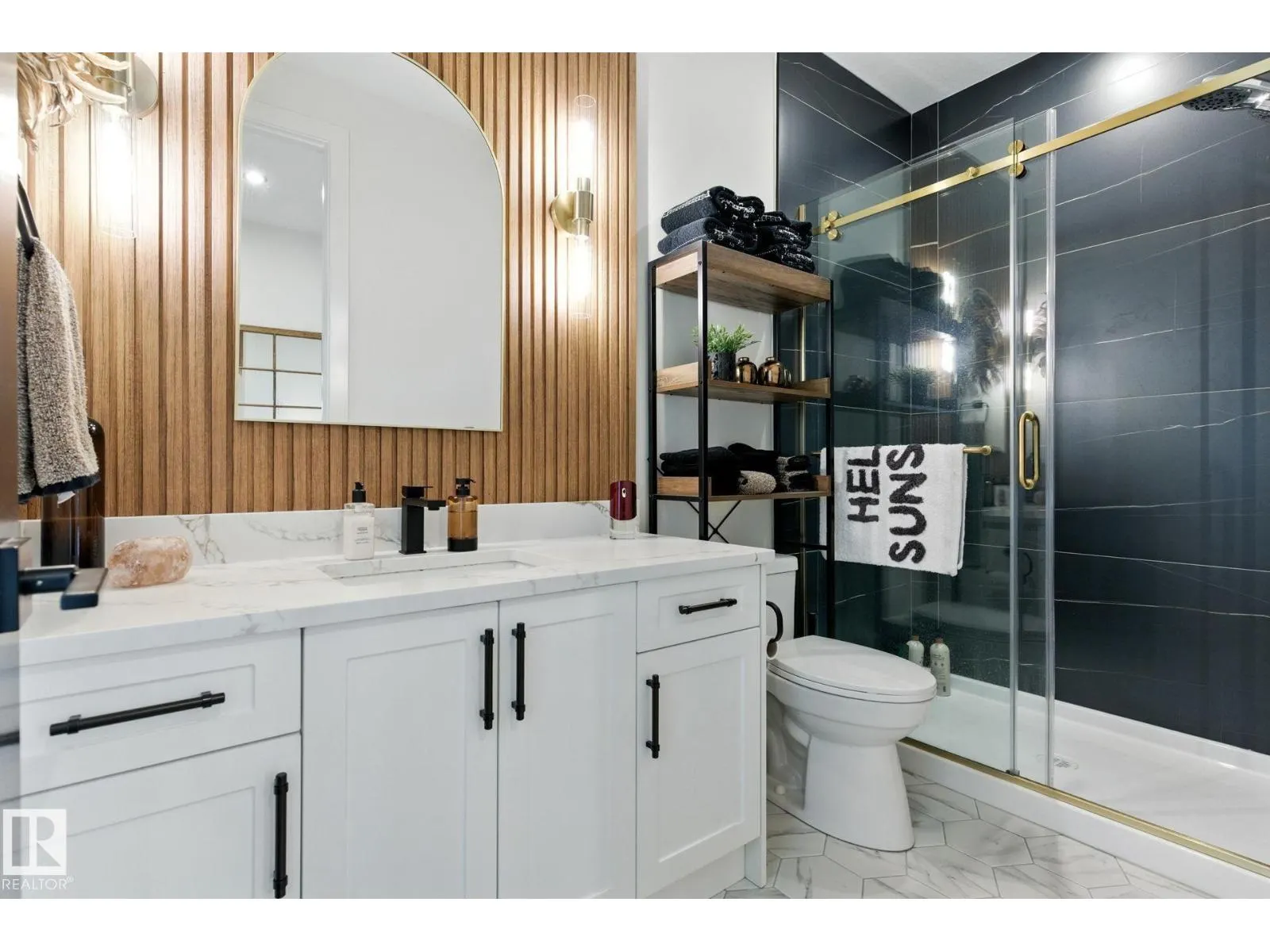 73 ASHBURY CR