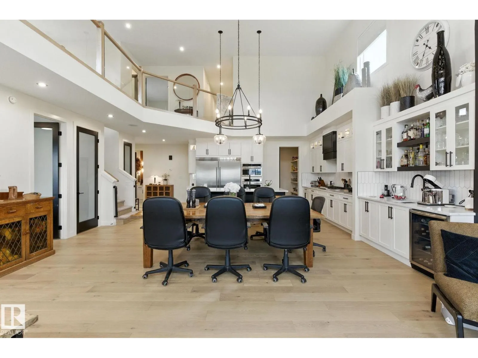 73 ASHBURY CR