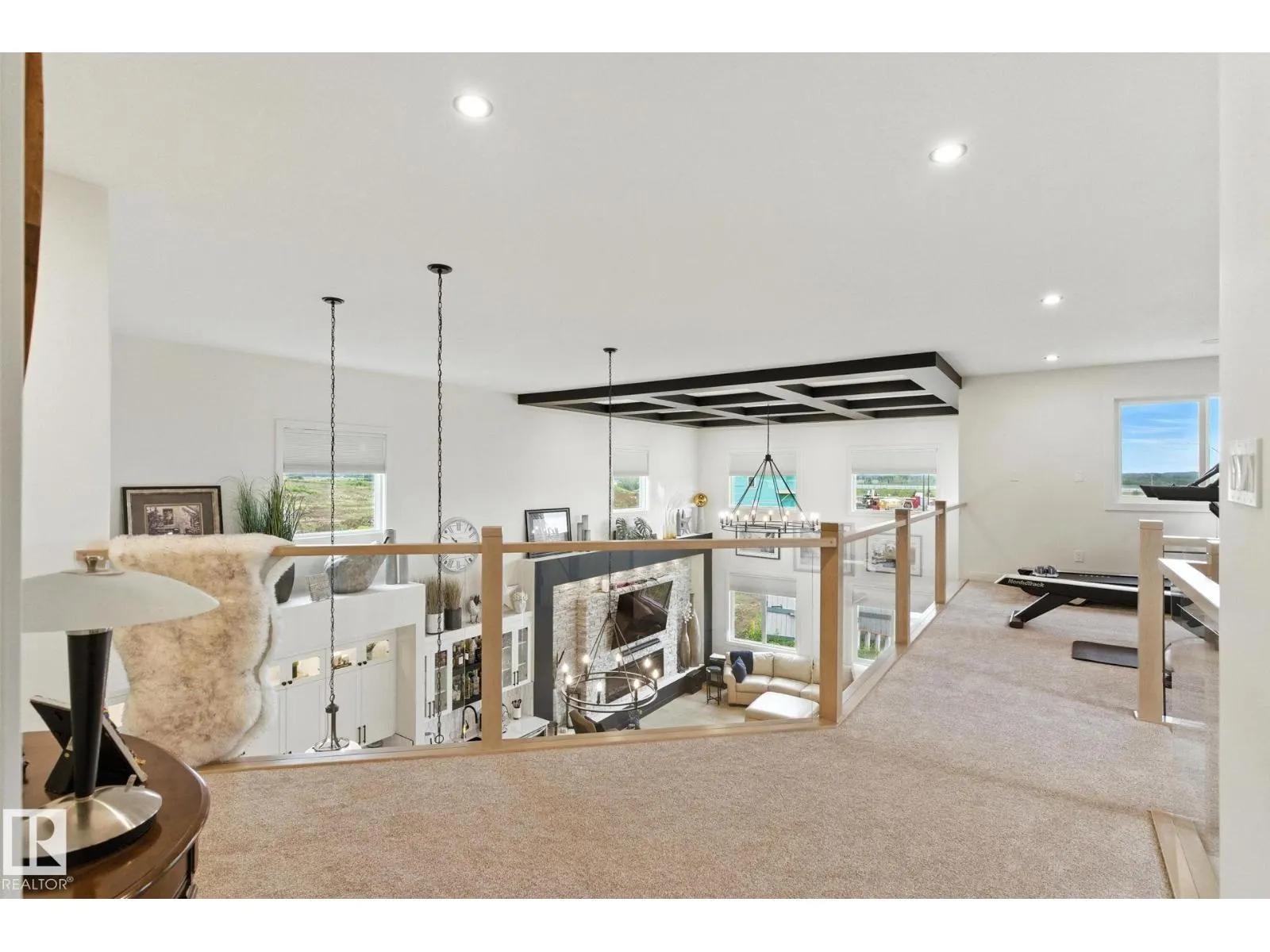 73 ASHBURY CR