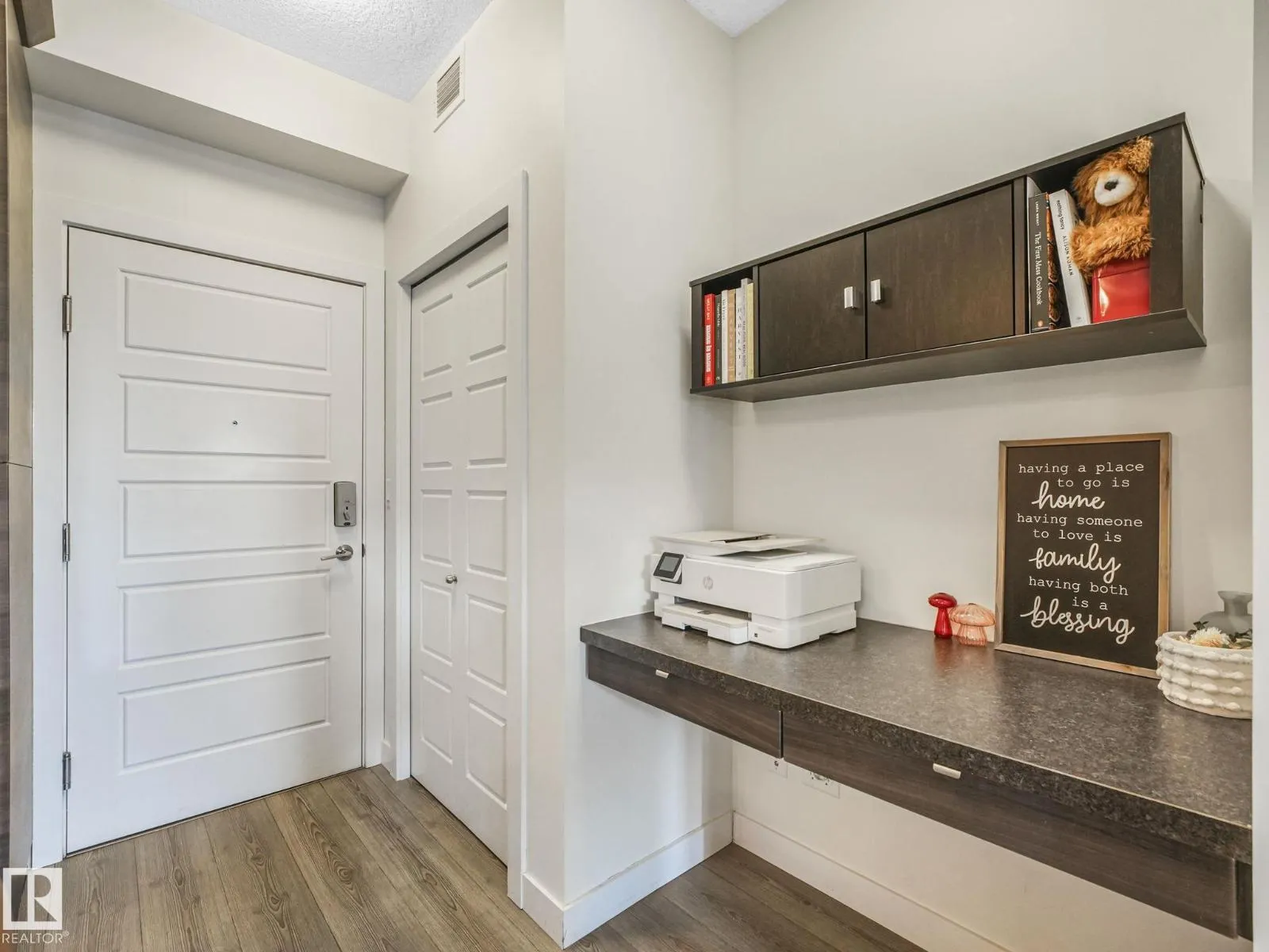 #316 2588 ANDERSON WY SW