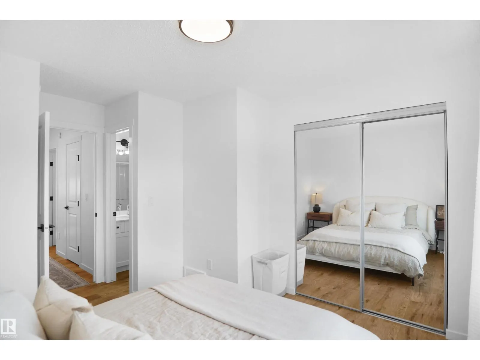 #29 1025 SECORD PROMENADE PM NW