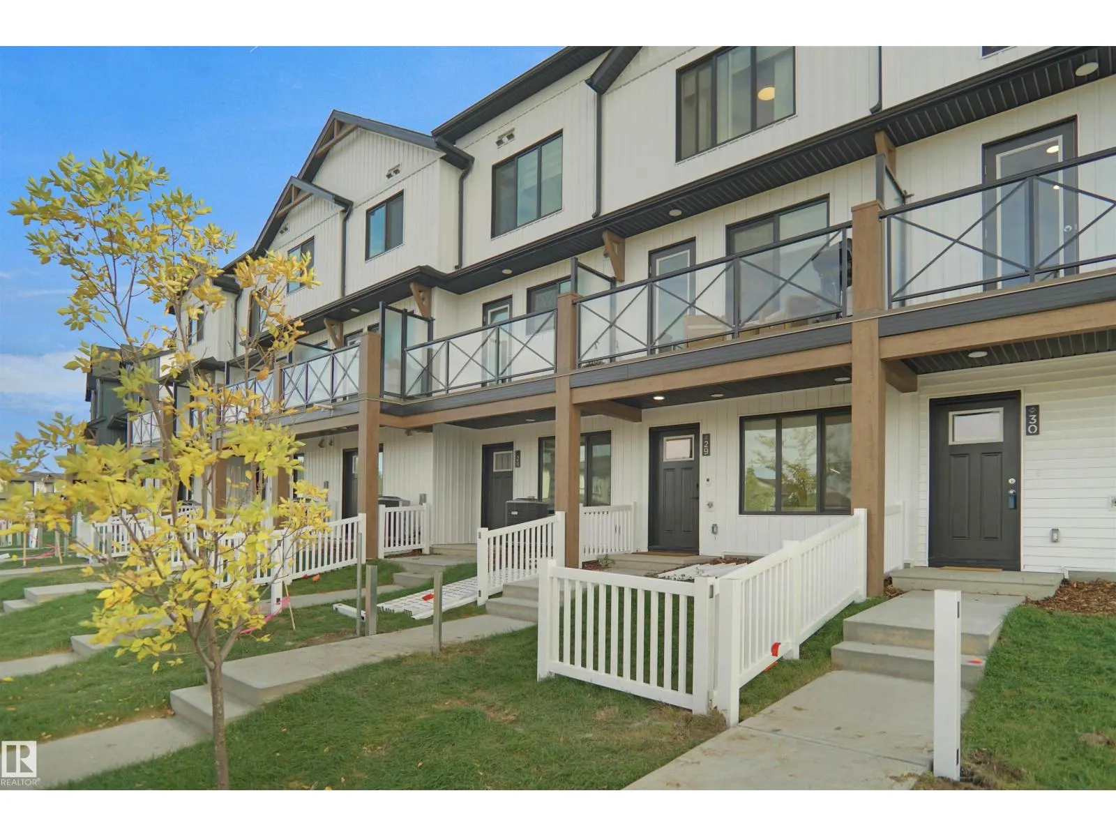 #29 1025 SECORD PROMENADE PM NW