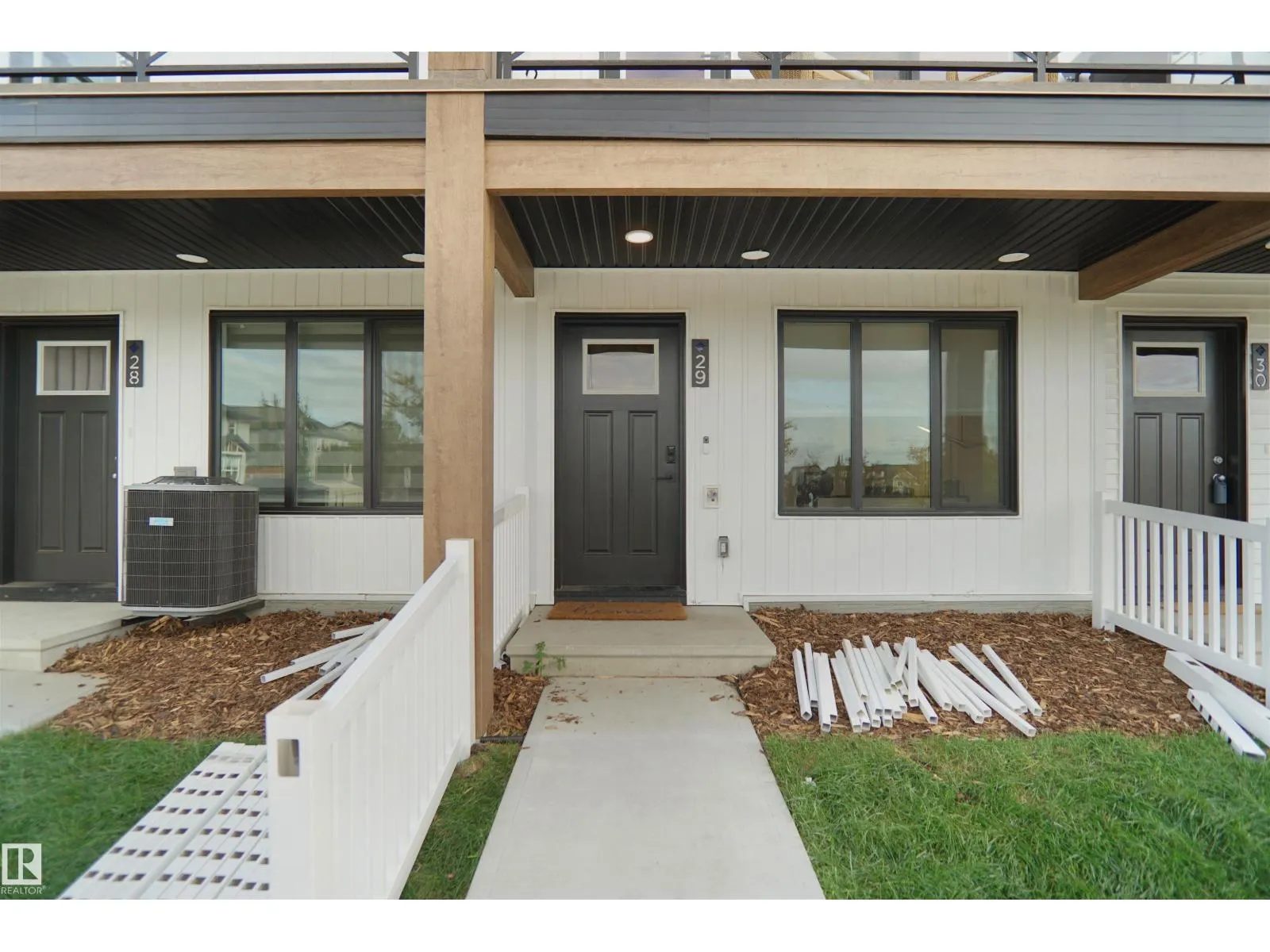 #29 1025 SECORD PROMENADE PM NW